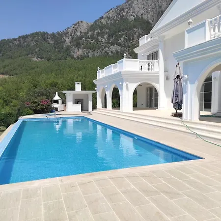 Dalaman Akkaya Da Lueks Villa White House * دالامان